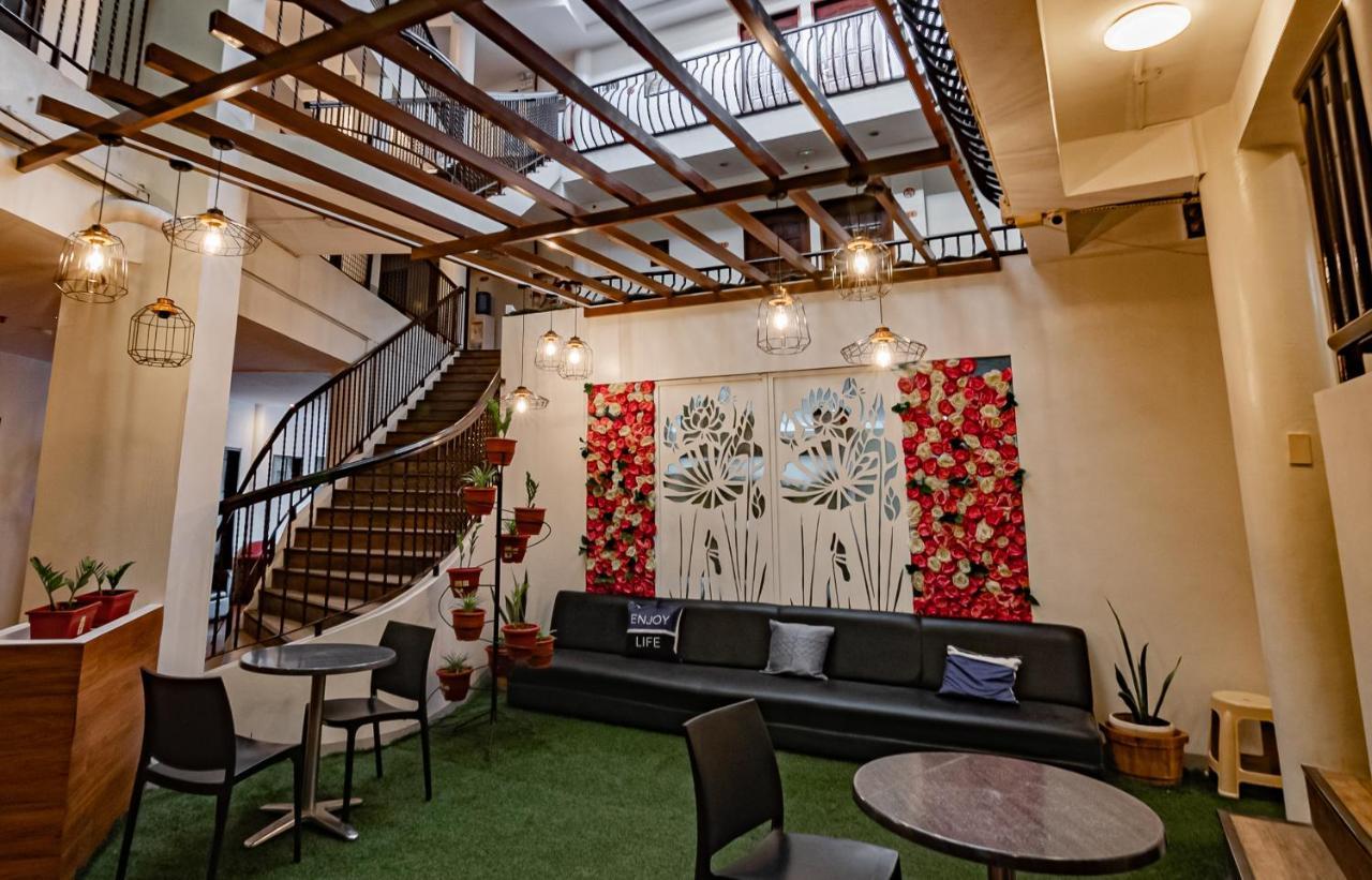 Kiwi Hotel Себу Экстерьер фото