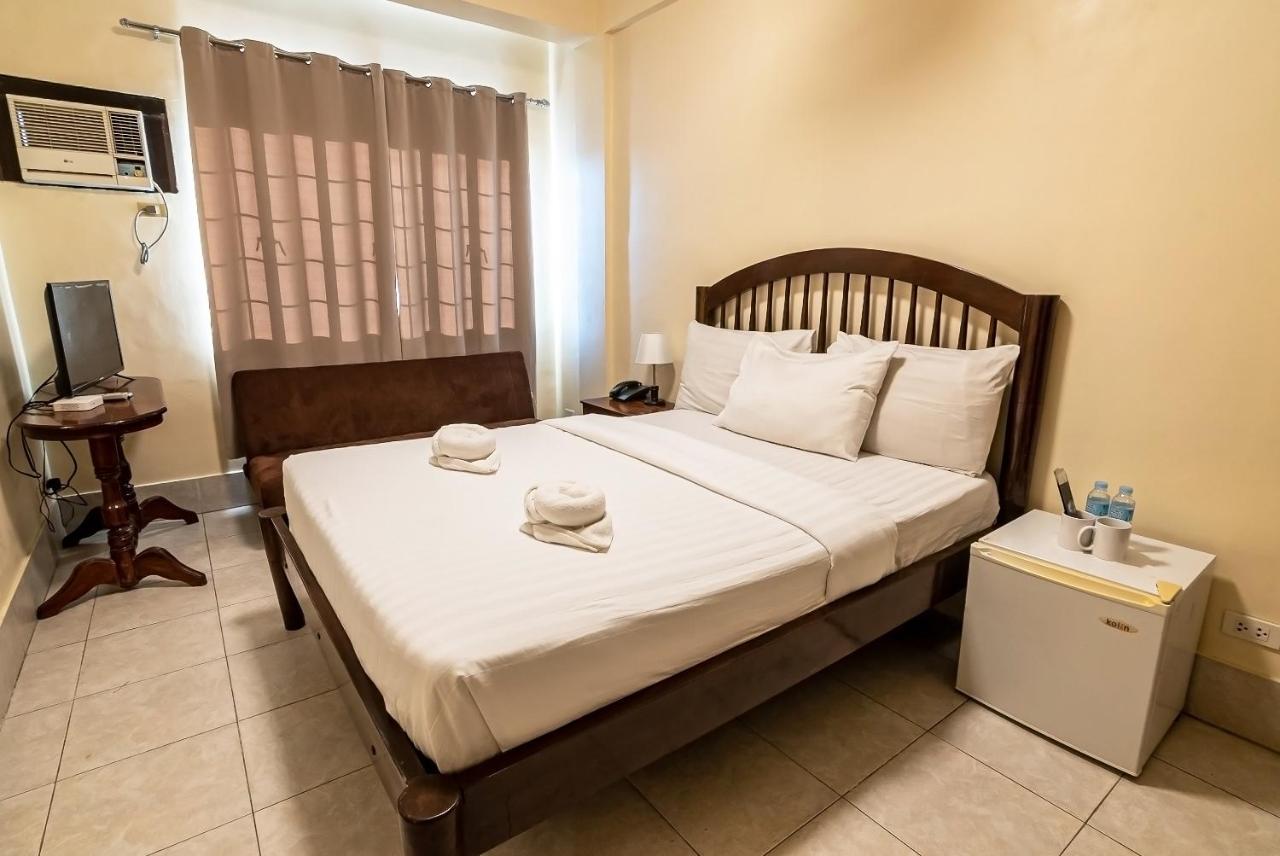 Kiwi Hotel Себу Экстерьер фото