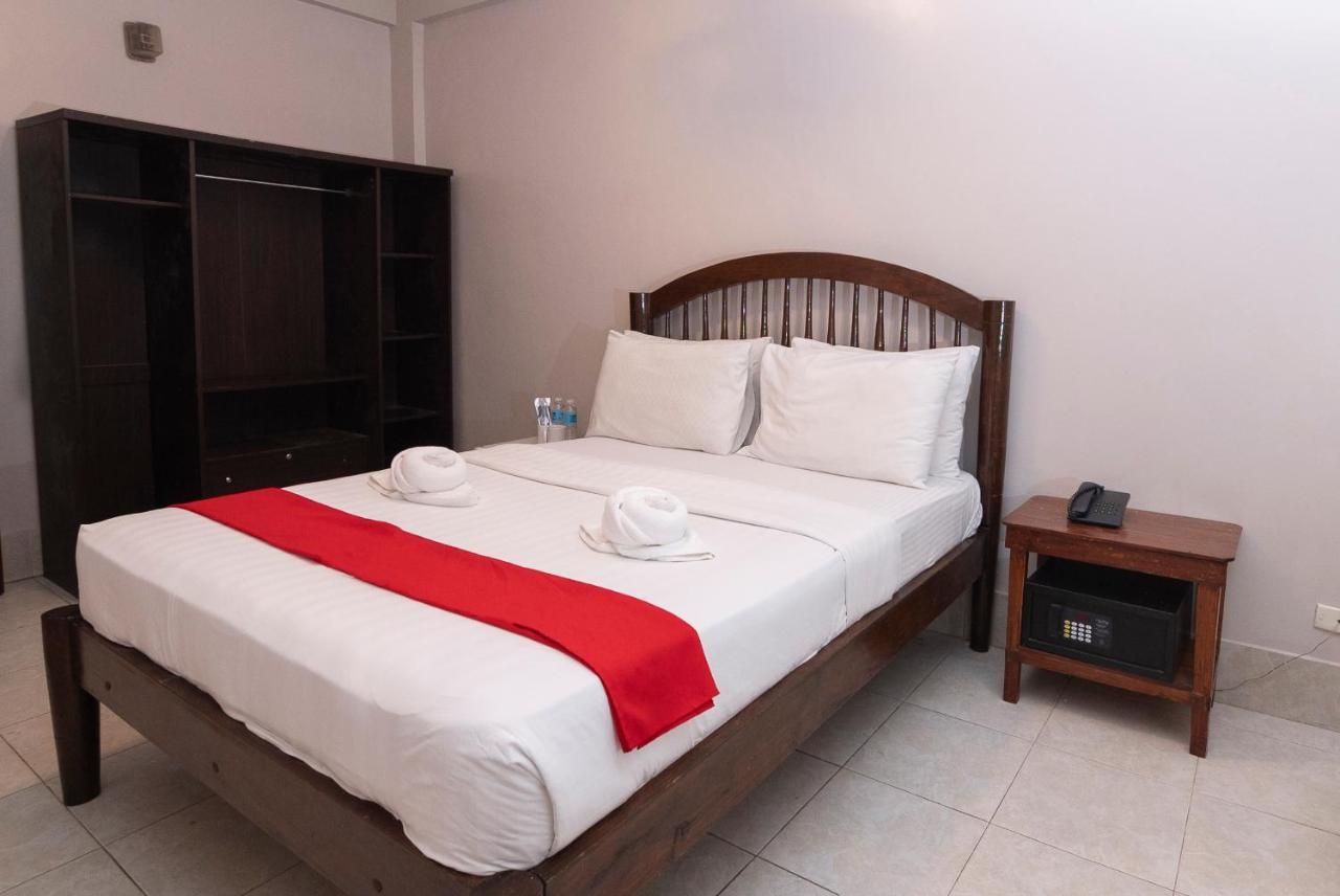 Kiwi Hotel Себу Экстерьер фото