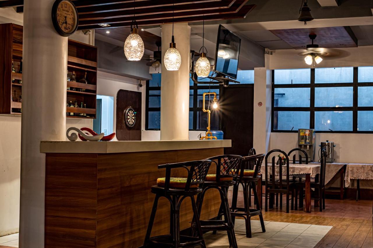 Kiwi Hotel Себу Экстерьер фото